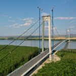 Brăila Bridge: cable spinning and deck lifting over the Danube...