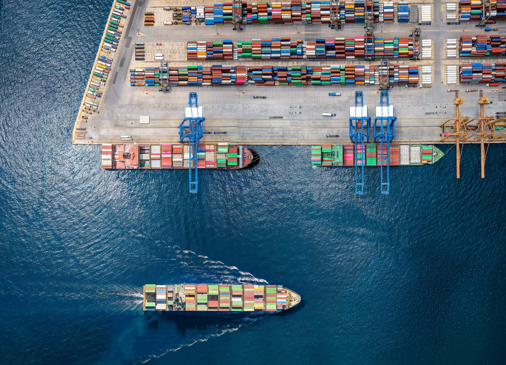 Digital ports: data, surveys and maintenance of maritime infrastructure